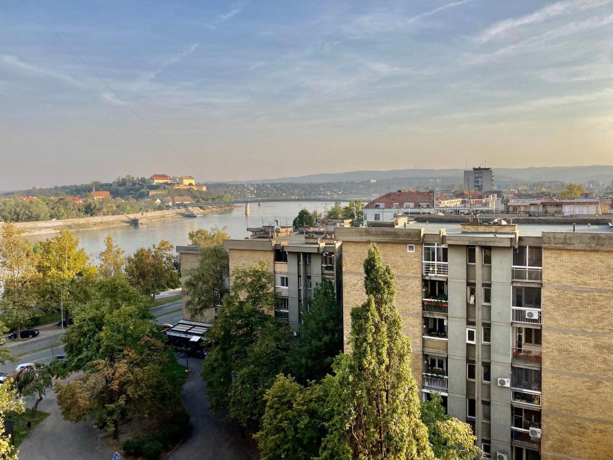 Apartman Bane 021 With A View Novi Sad Exterior photo
